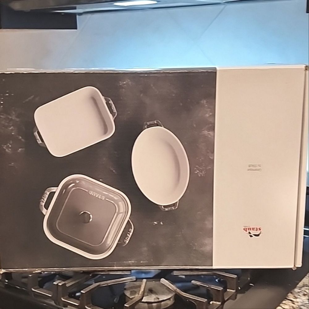Staub Ceramics 4-PC Baking Set- White - Picture 13 of 14